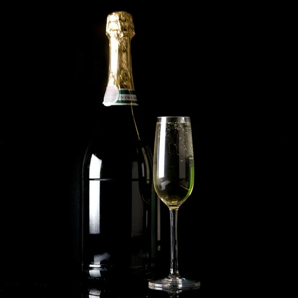 Thunder Group PLTHCP007C 7 Oz. Plastic Champagne Flute 4 Thunder Group PLTHCP007C 7 Oz. Plastic Champagne Flute - Image 2
