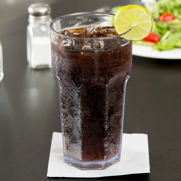 Carlisle 583207 Louis 32 Oz. Clear SAN Plastic Tumbler - 4/Pack 3 Carlisle 583207 Louis 32 Oz. Clear SAN Plastic Tumbler - 4/Pack