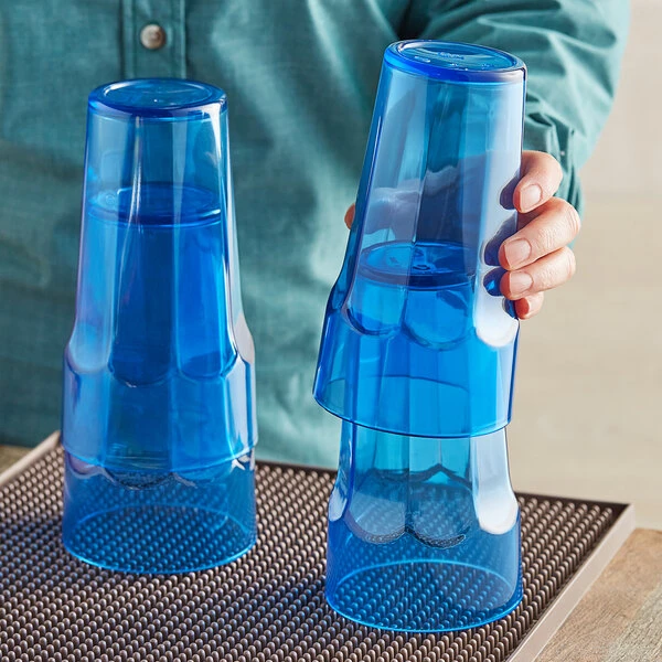 Choice 20 Oz. Blue SAN Plastic Paneled Tumbler - 12/Pack 5 Choice 20 Oz. Blue SAN Plastic Paneled Tumbler - 12/Pack - Image 3